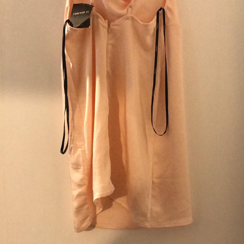 Dress - Picture 6 of 6